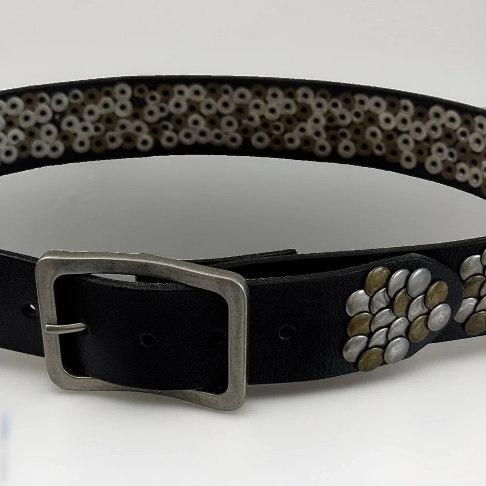 Men's Leather Island Sak's Fifth Ave Leather Studded Black Belt Size 34 Rare